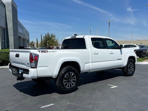 Used 2022 Toyota Tacoma TRD Sport w/ TRD Premium Sport Package image 7