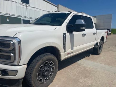 Used 2024 Ford F350 Platinum AWD/4WD image 7
