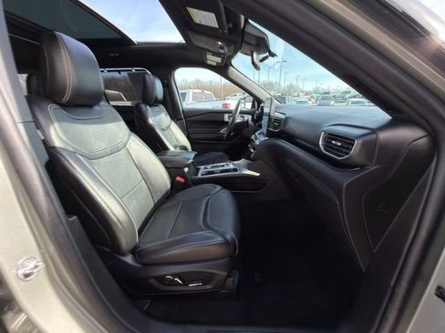 Used 2020 Ford Explorer ST image 9