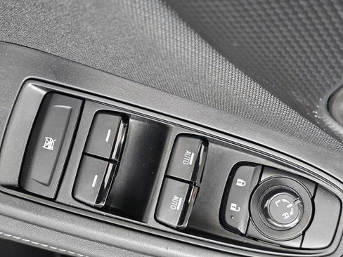 Used 2024 Subaru Forester Premium AWD/4WD image 32