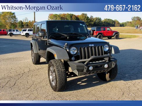 Used 2018 Jeep Wrangler Unlimited Sport w/ Connectivity Group image 19