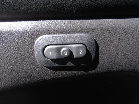 Used 2021 Jeep Grand Cherokee Limited X image 24