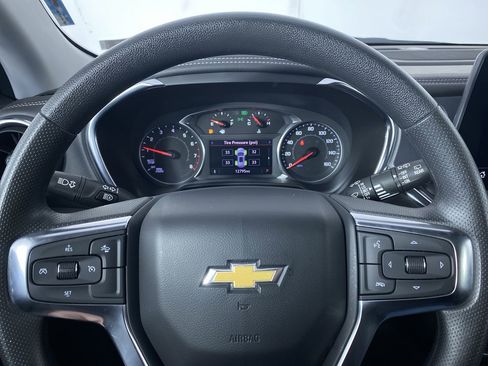 Certified 2024 Chevrolet Blazer LT w/ Convenience Package image 3