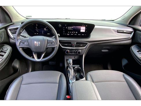 Used 2025 Buick Encore GX Preferred AWD/4WD image 13