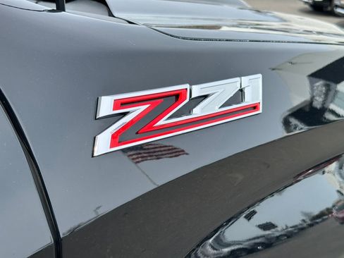 Used 2025 Chevrolet Silverado 1500 LT Trail Boss w/ Convenience Package II AWD/4WD image 37