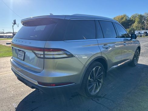 Used 2020 Lincoln Aviator Reserve w/ Equipment Group 202A image 7