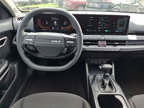 Certified 2026 Kia K4 FWD image 10