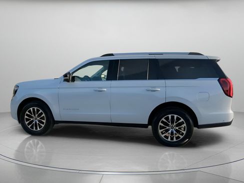 Certified 2025 Ford Expedition Platinum AWD/4WD image 17
