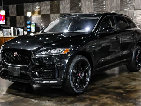 Used 2017 Jaguar F-PACE R-Sport AWD/4WD image 9