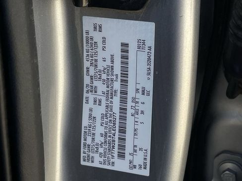 Used 2020 Ford F250 XLT w/ XLT Premium Package image 32