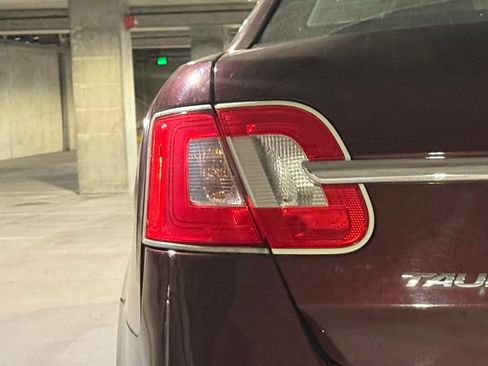 Used 2011 Ford Taurus Limited w/ 301A Rapid Spec Order Code image 12