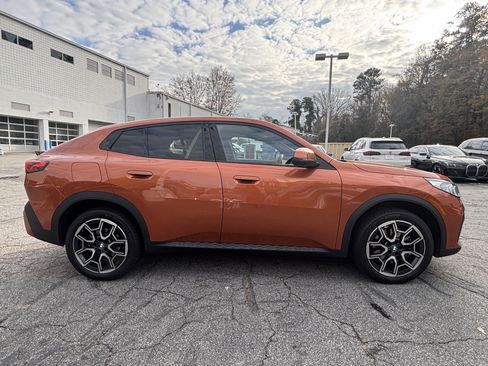 Used 2025 BMW X2 xDrive28i image 4