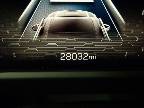 Used 2024 GMC Acadia Elevation image 14