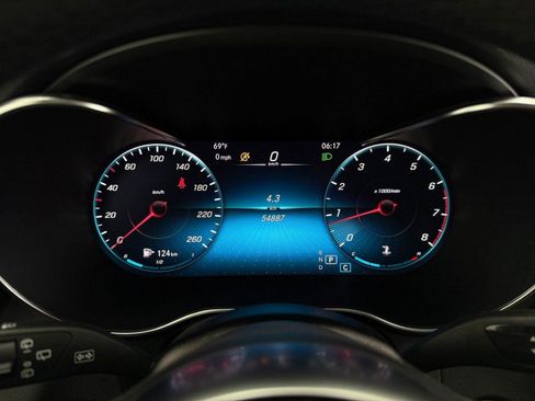 Used 2021 Mercedes-Benz GLC 300 image 17
