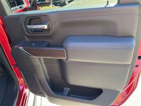 Used 2020 GMC Sierra 2500 SLT w/ SLT Convenience Package image 11