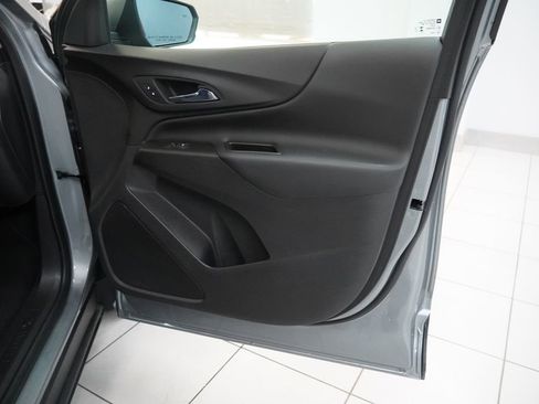 Certified 2024 Chevrolet Equinox LT FWD image 12