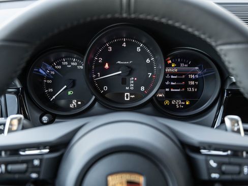 New 2026 Porsche Macan Turbo image 14