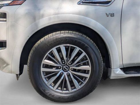 Used 2021 Nissan Armada SV w/ SV Appearance Package image 9