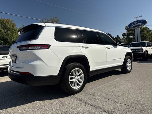 Used 2022 Jeep Grand Cherokee L Laredo w/ Luxury Tech Group I image 6