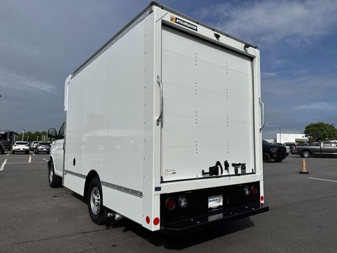 New 2025 GMC Savana 3500 w/ Power Convenience Package image 8