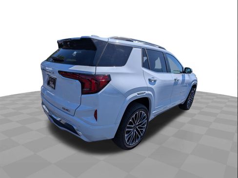 New 2026 GMC Terrain Denali AWD/4WD image 4