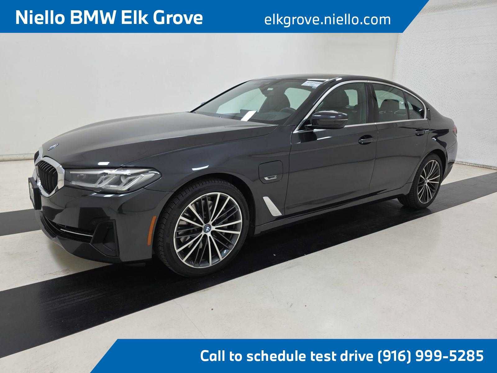 Used 2023 BMW 530e w/ Premium Package RWD image 1