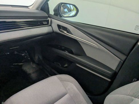 Used 2025 Toyota Camry LE w/ Convenience Package FWD image 36