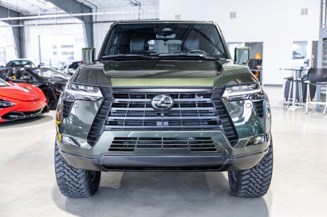 Used 2025 Lexus GX 550 w/ Cold Area Package AWD/4WD image 9