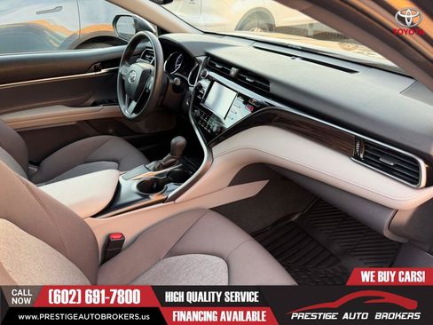 Used 2019 Toyota Camry LE w/ Convenience Package FWD image 24