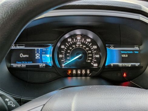 Used 2022 Ford Edge SE w/ Black Appearance Package image 11