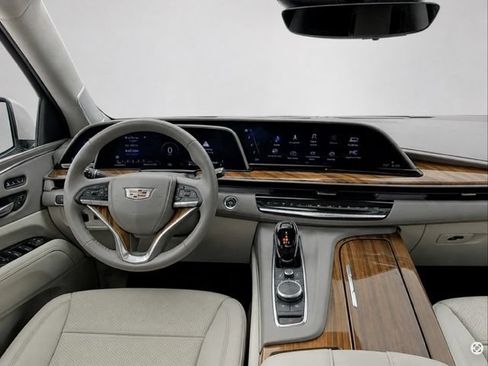 Used 2024 Cadillac Escalade Sport Platinum w/ LPO, ONYX Package AWD/4WD image 13