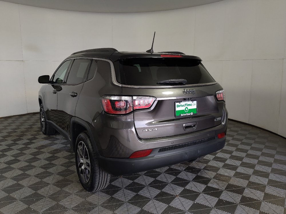 Used 2018 Jeep Compass Latitude w/ Popular Equipment Group AWD/4WD image 6