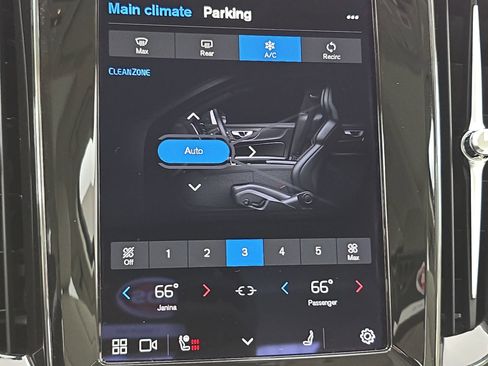 Used 2023 Volvo S60 B5 Plus w/ Climate Package image 23