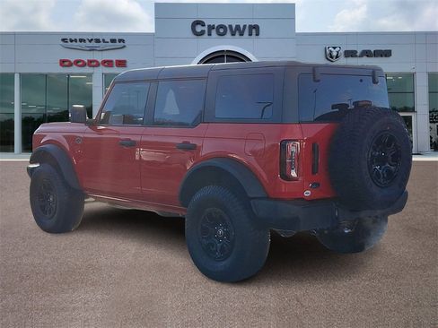 Used 2023 Ford Bronco Wildtrak image 4