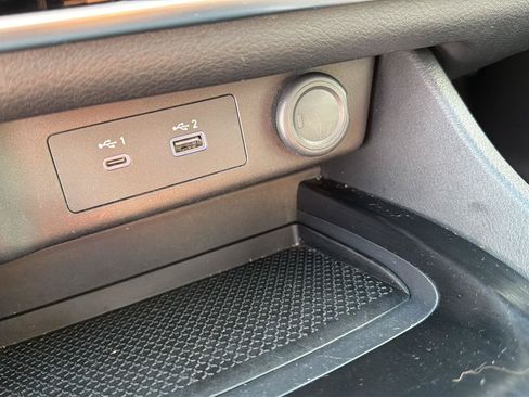 Used 2021 Nissan Rogue SV w/ Premium Package FWD image 27