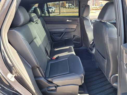 Used 2023 Volkswagen Atlas Cross Sport SEL image 11