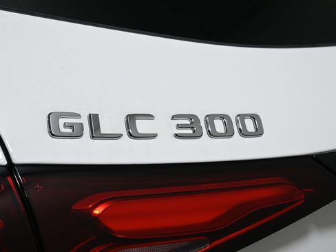 Certified 2025 Mercedes-Benz GLC 300 4MATIC image 34
