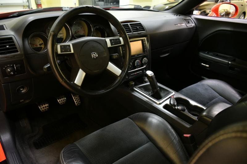 Used 2010 Dodge Challenger SRT8 w/ SRT Option Group II RWD image 27
