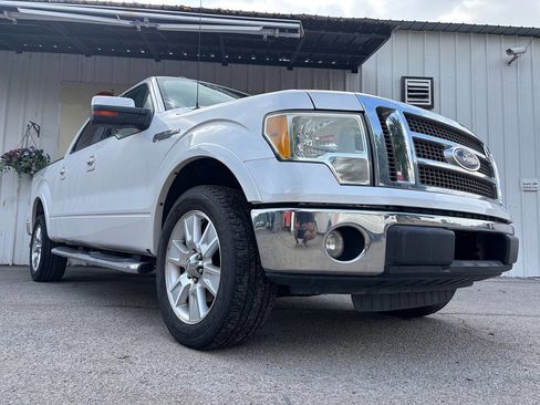 Used 2010 Ford F150 Lariat RWD image 1