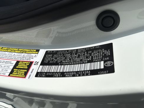 Certified 2025 Toyota Camry SE FWD image 31