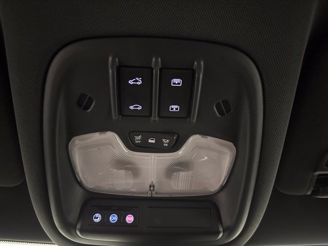 Used 2021 Chevrolet TrailBlazer RS w/ Sun and Liftgate Package FWD image 35