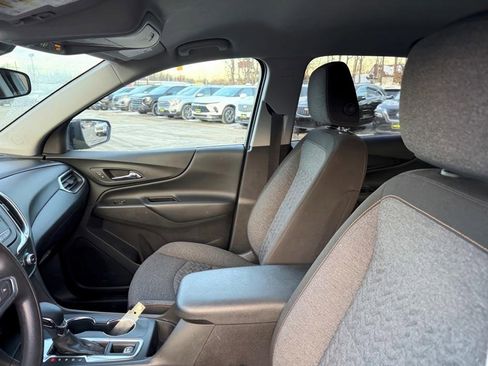 Used 2023 Chevrolet Equinox LT image 14