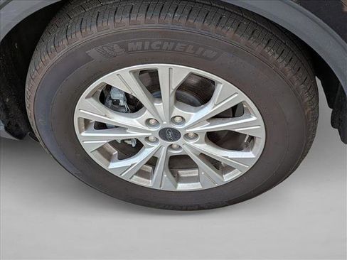 Used 2025 Ford Escape Active FWD image 10