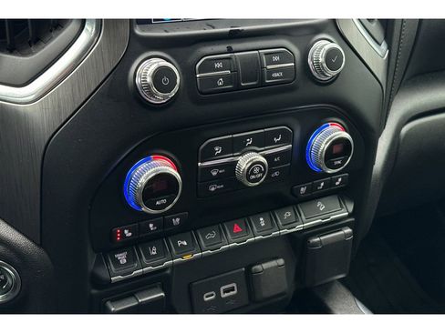 Used 2021 GMC Sierra 3500 Denali w/ Denali Ultimate Package image 21