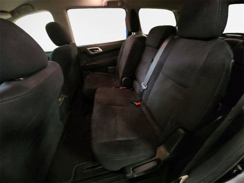 Used 2015 Nissan Pathfinder SV image 24