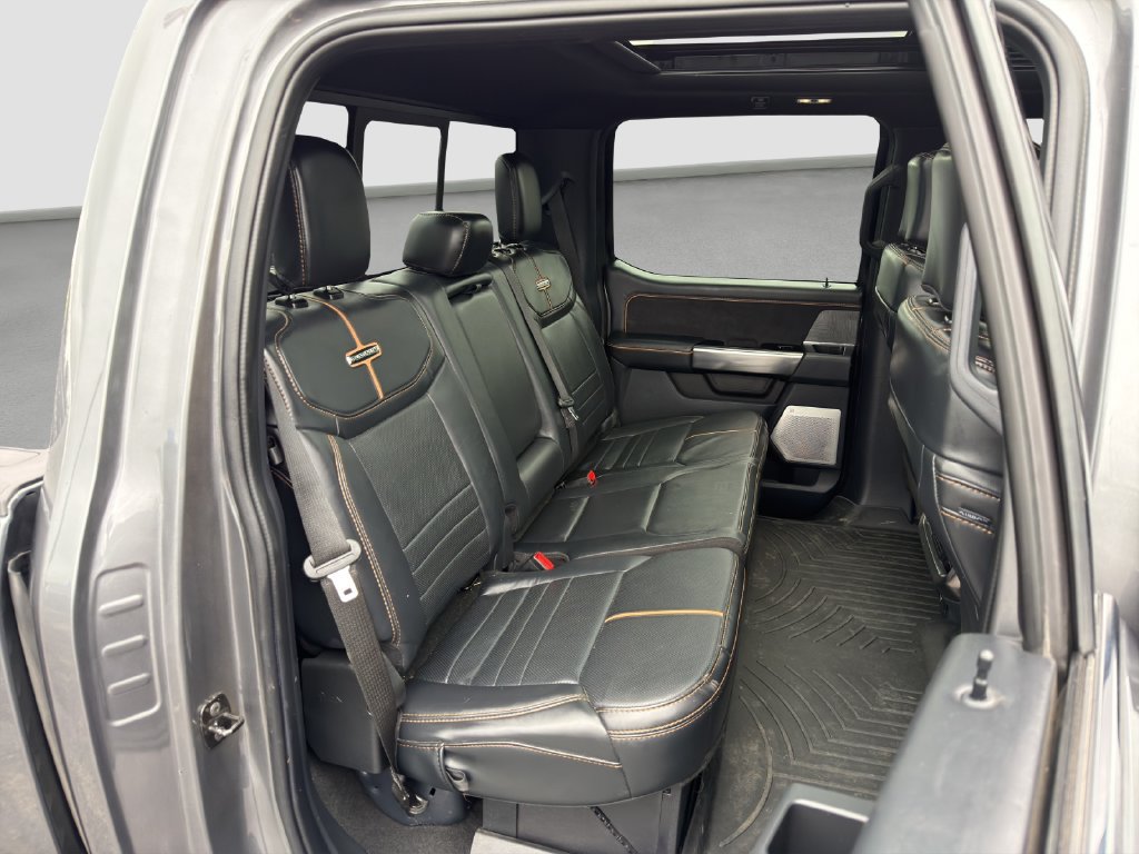 Used 2024 Ford F350 Platinum w/ FX4 Off-Road Package AWD/4WD image 19