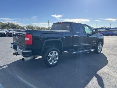 Used 2018 GMC Sierra 2500 SLT w/ Duramax Plus Package image 6