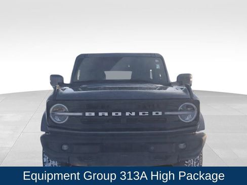 Used 2023 Ford Bronco Outer Banks image 3