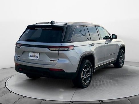 Used 2022 Jeep Grand Cherokee Trailhawk image 3