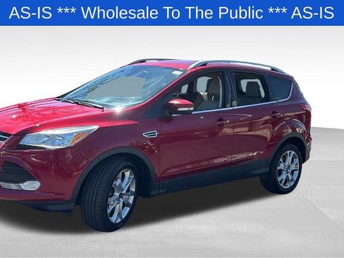 Used 2015 Ford Escape Titanium image 3